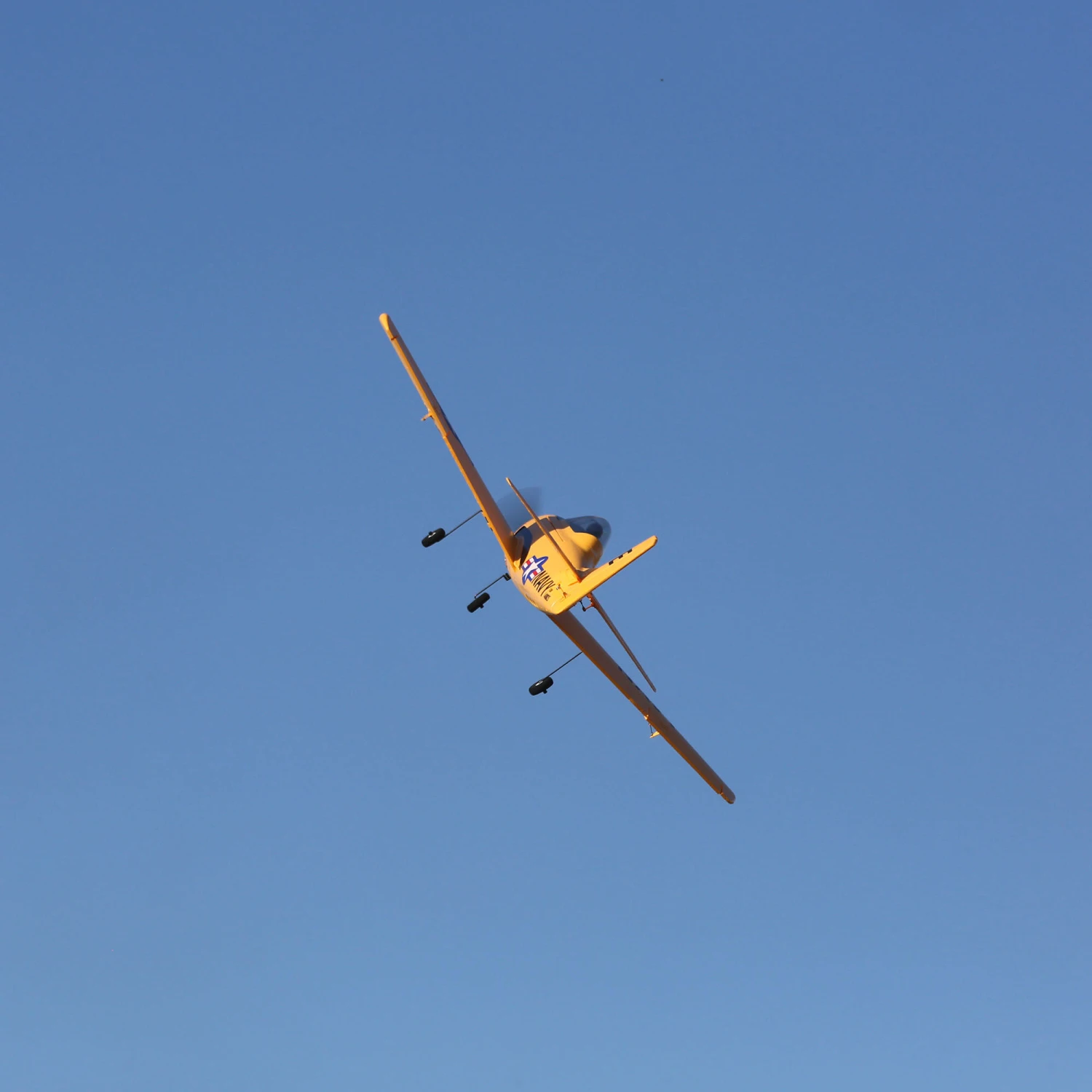 E-flite T-28 Trojan 1.1m BNF Basic with AS3X and SAFE Select 17 E-flite T-28 Trojan 1.1m BNF Basic with AS3X and SAFE Select - Image 17